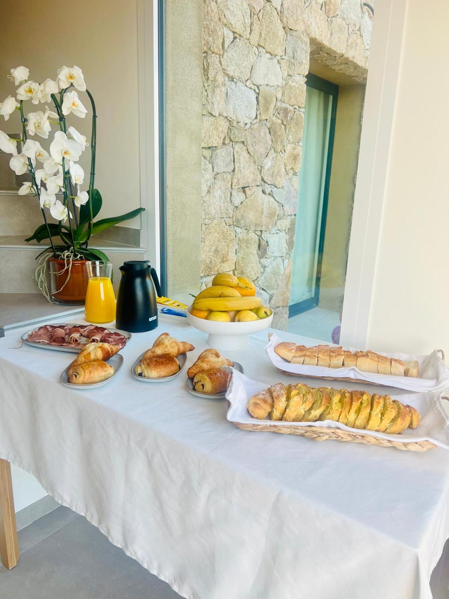 Bella Vita Calenzana Εξωτερικό φωτογραφία